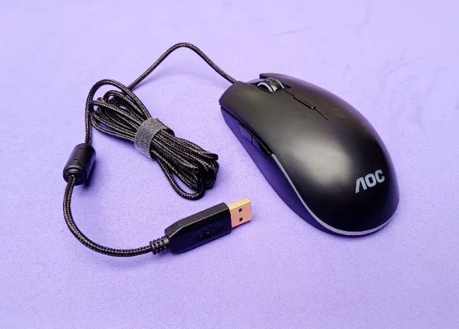 Mouse Gamer AOC GM500 5000 DPI com RGB e Macro