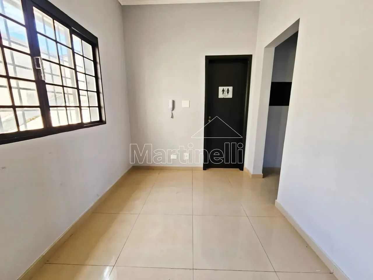 Sala comercial de 21m²de área útil para locação no Edifício Vitória Carolina, próximo à Av - Foto 2