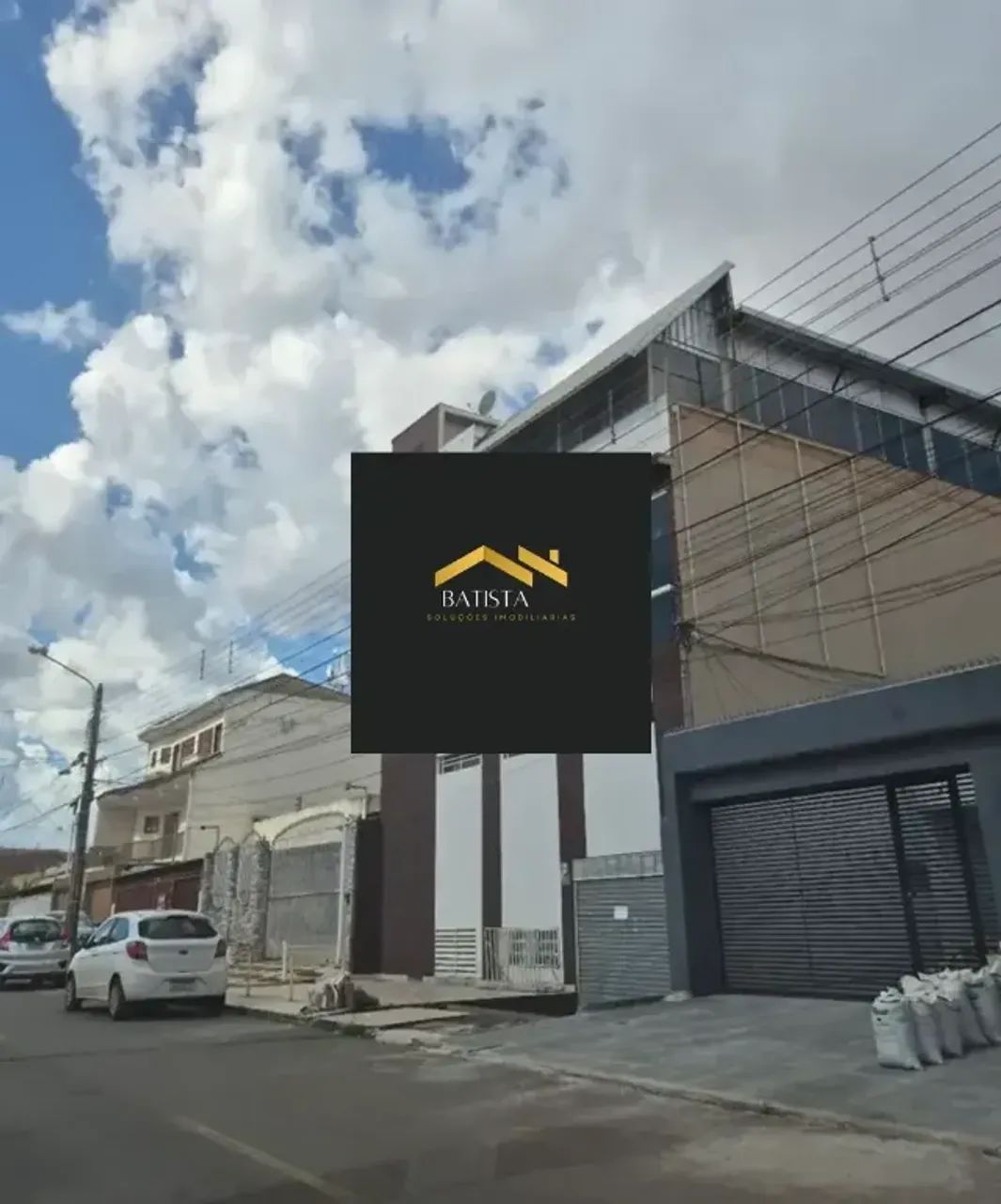 Vendo Prédio na Praça do DI em Taguatinga com 1.200m2 total