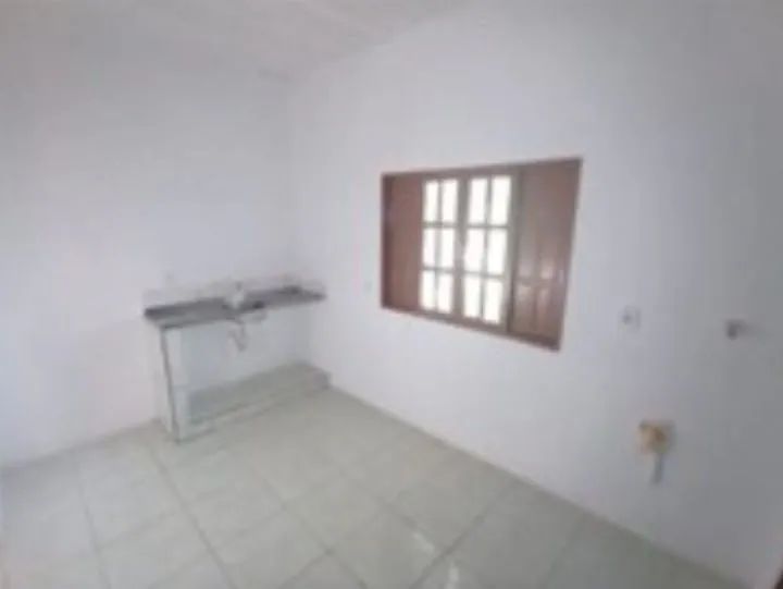 Casa com 2quartos em ótima localização - Foto 5
