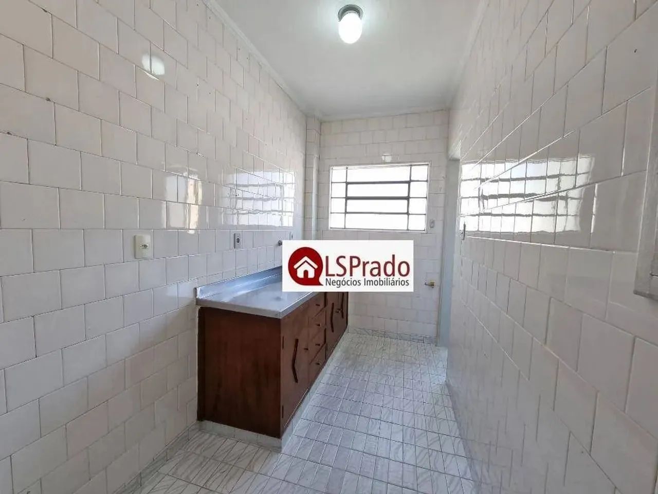 Ótima localização, apartamento com 1 dormitório, sala para 2 ambientes e 1 vaga! - Foto 5