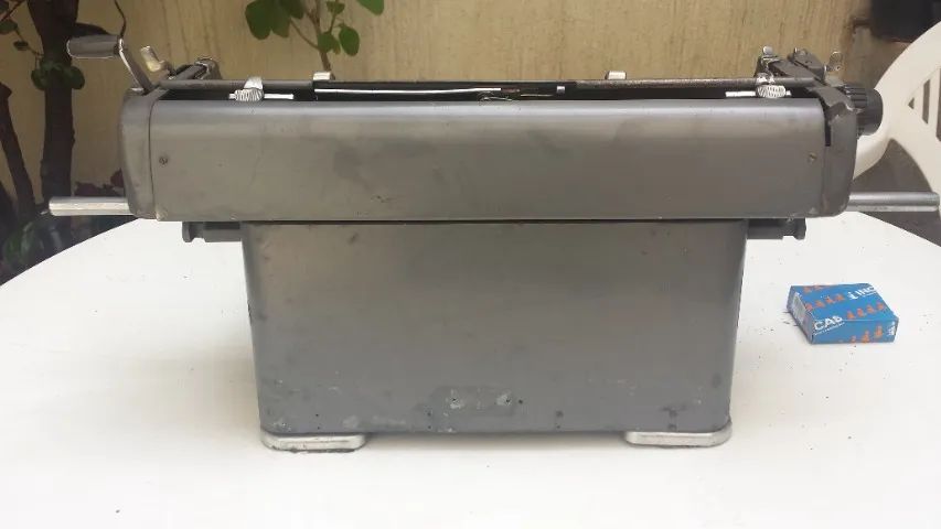 MÁQUINA DE ESCREVER ADLER ANTIGA - Foto 4
