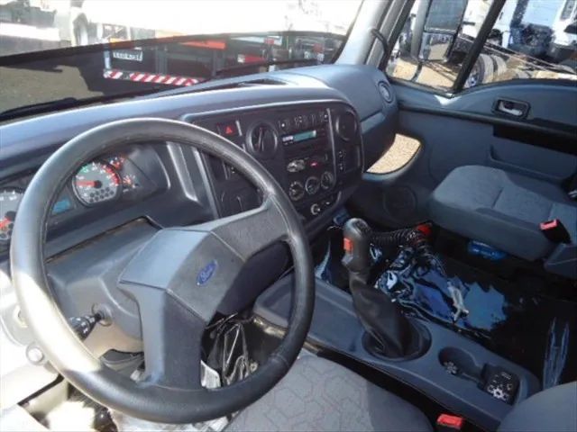 ford cargo 2428 carroceria - Foto 7