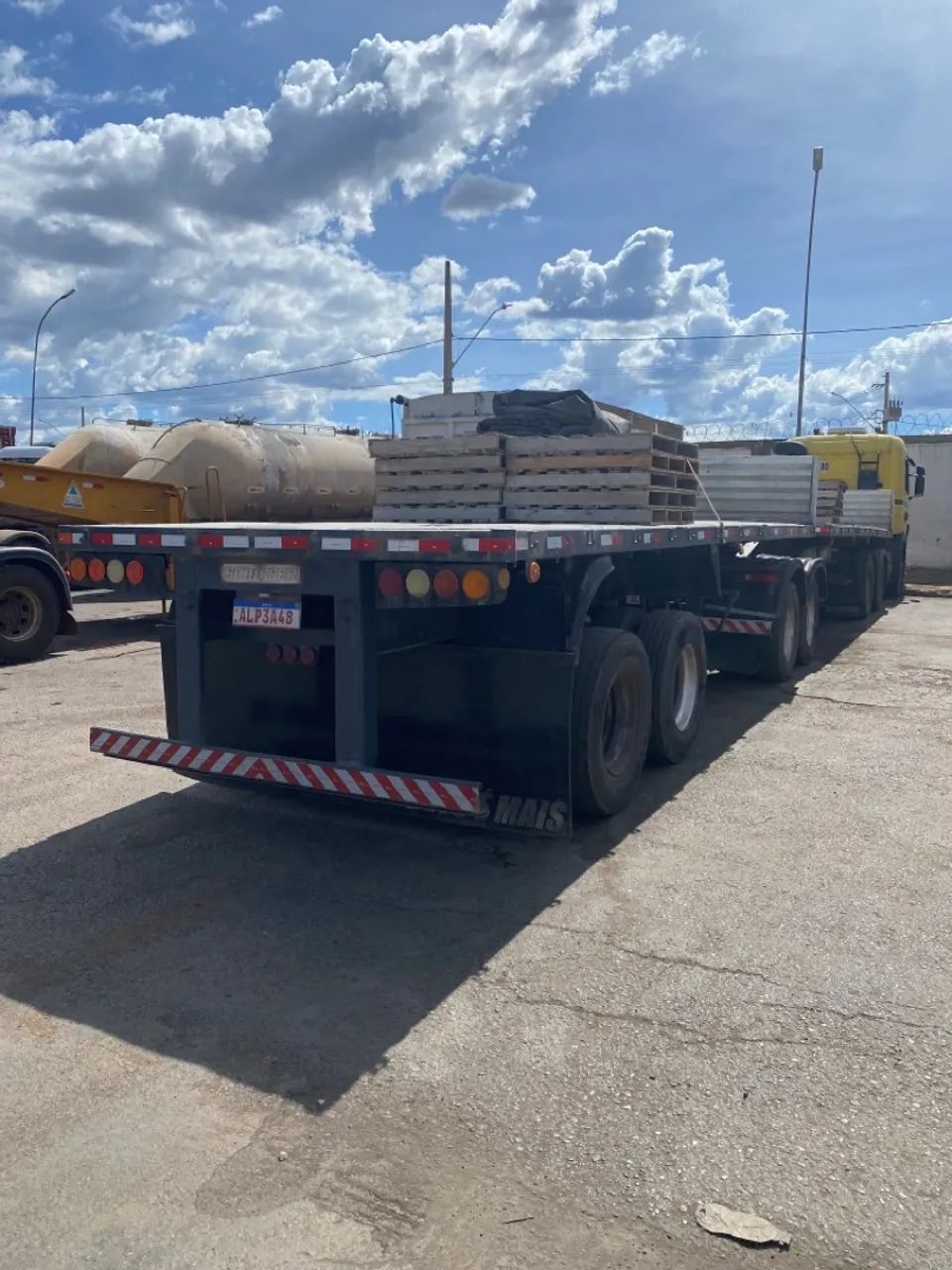 Carreta bitrem Schiffer 2004 sem as tampas - Foto 3