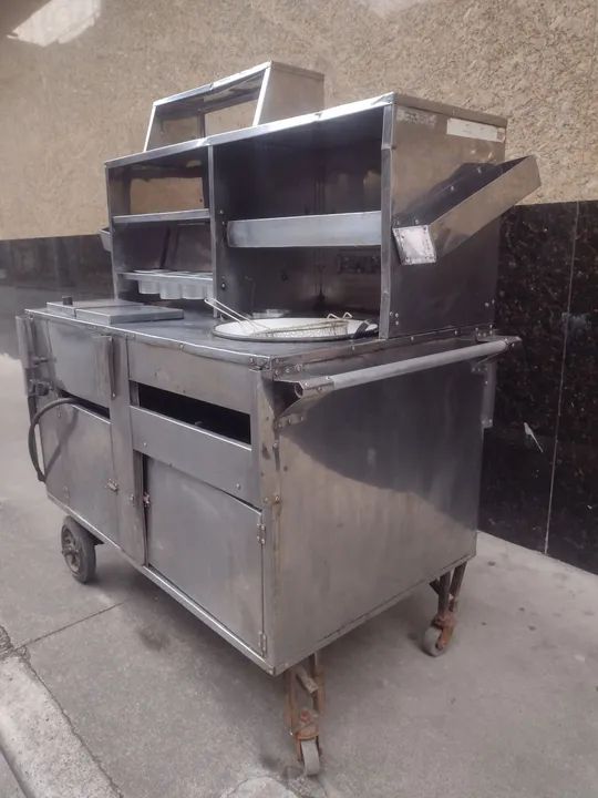 Carinho cachorro quente e pastéis R$900 - Foto 4