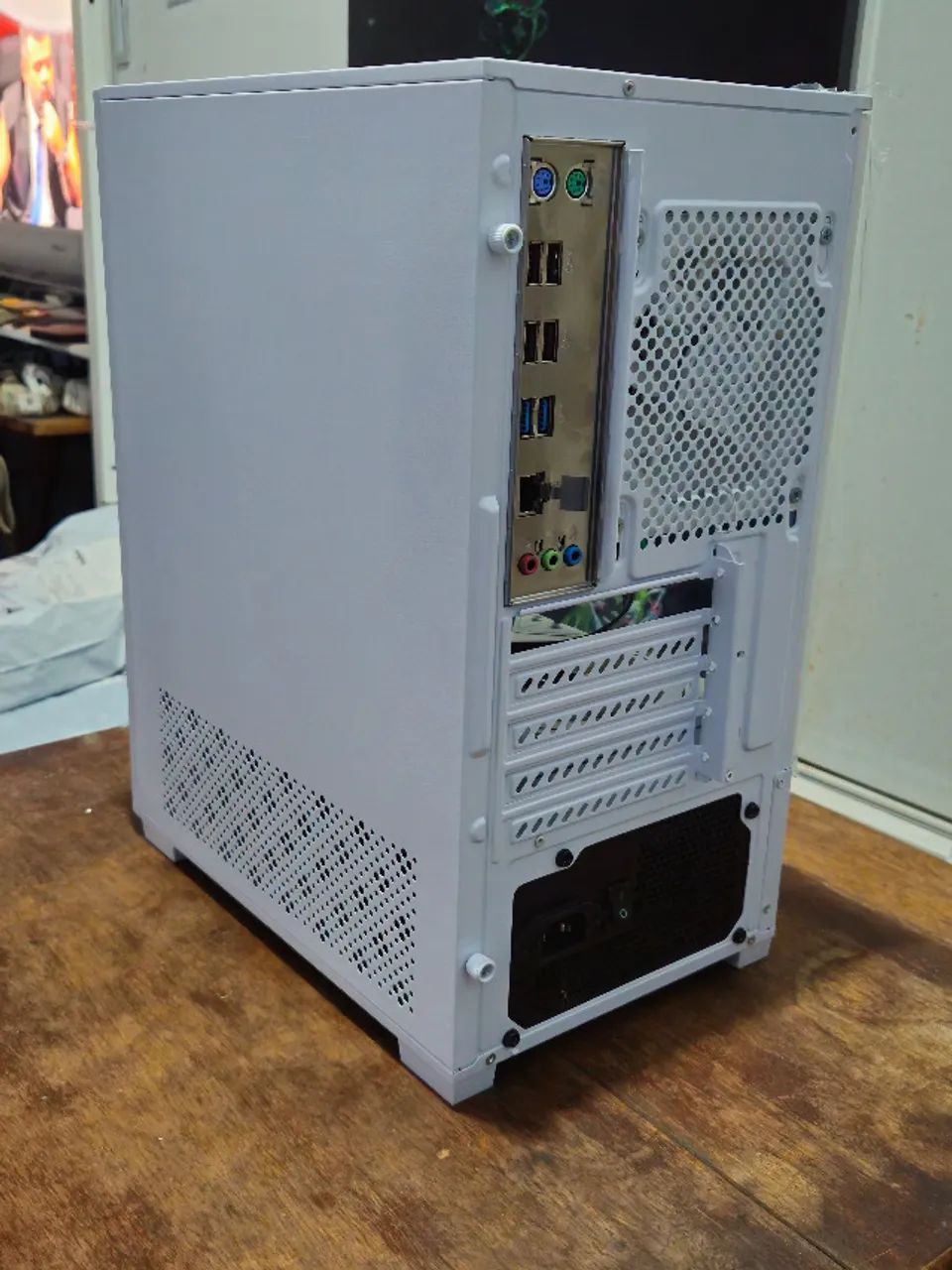 PC GAMER FULL WHITE - 32GB / 1TB NVMe / 600W - Foto 3