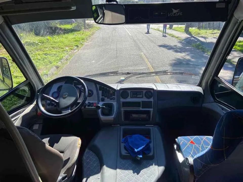 Volare v8 curto 25 lugares 2010 - Completo  - Foto 5