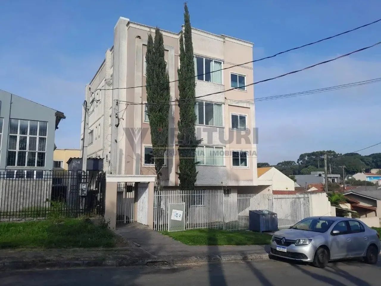Apartamento 03 quartos, 01 suíte - Aristocrata