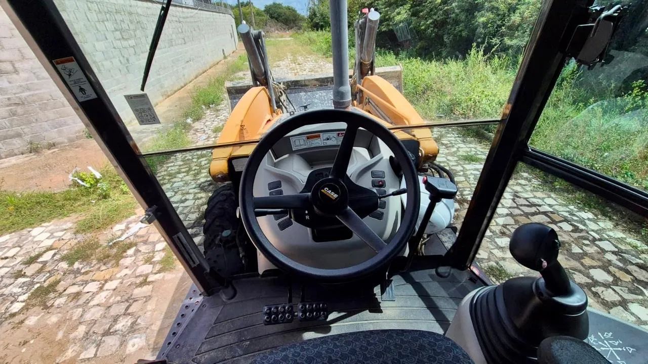 Retroescavadeira CASE 21/22 1190 horas - Foto 4