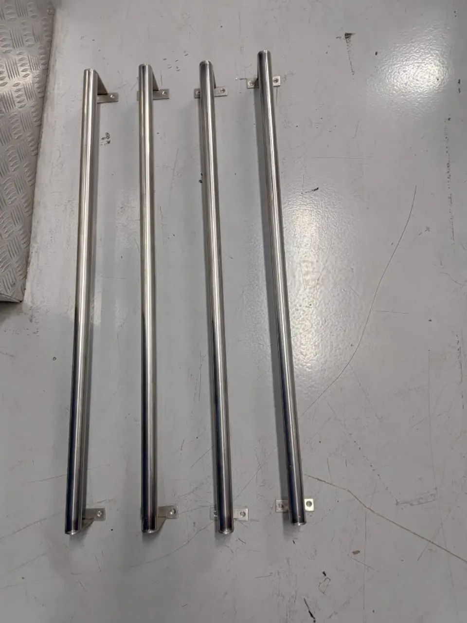 Porta cintos em metal