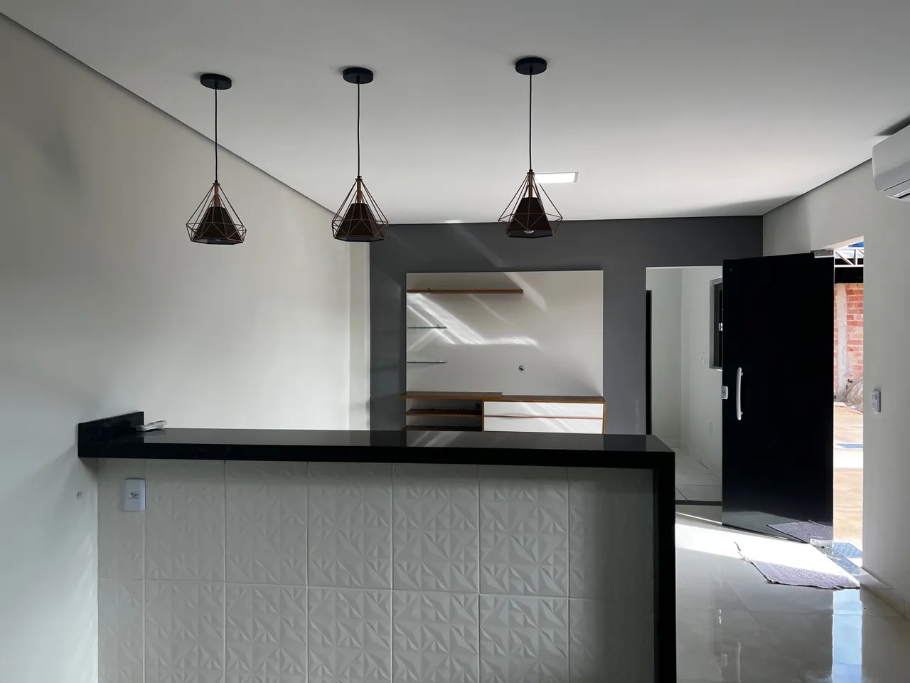 Alugo apartamento apenas 1300