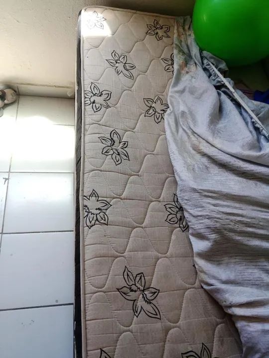 Cama + Colchão 600 reais  - Foto 3