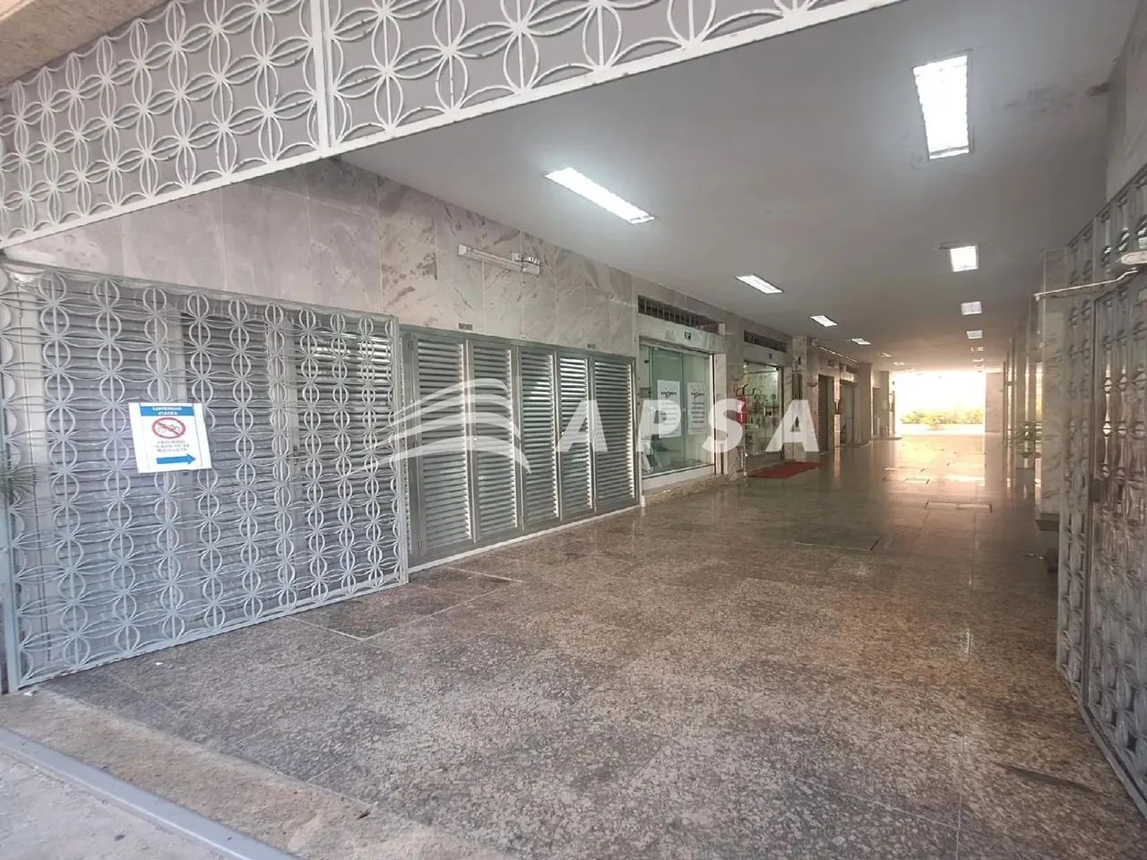 LOJA GALERIA BOTAFOGO. LOCALIZADA EM UMA GALERIA NO CORAÇÃO DE BOTAFOGO, ESSA LOJA DE MÉDI - Foto 4