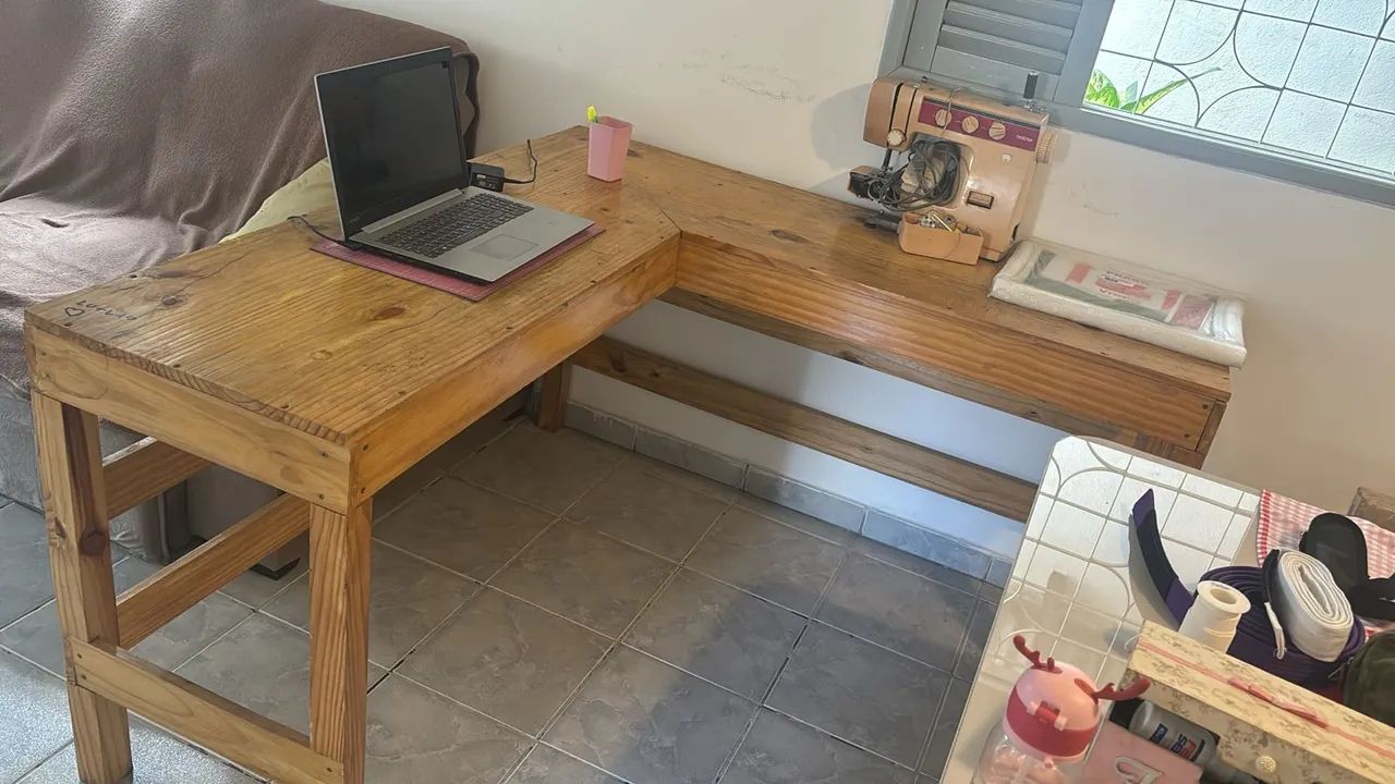 Mesa de madeira em L - Foto 3