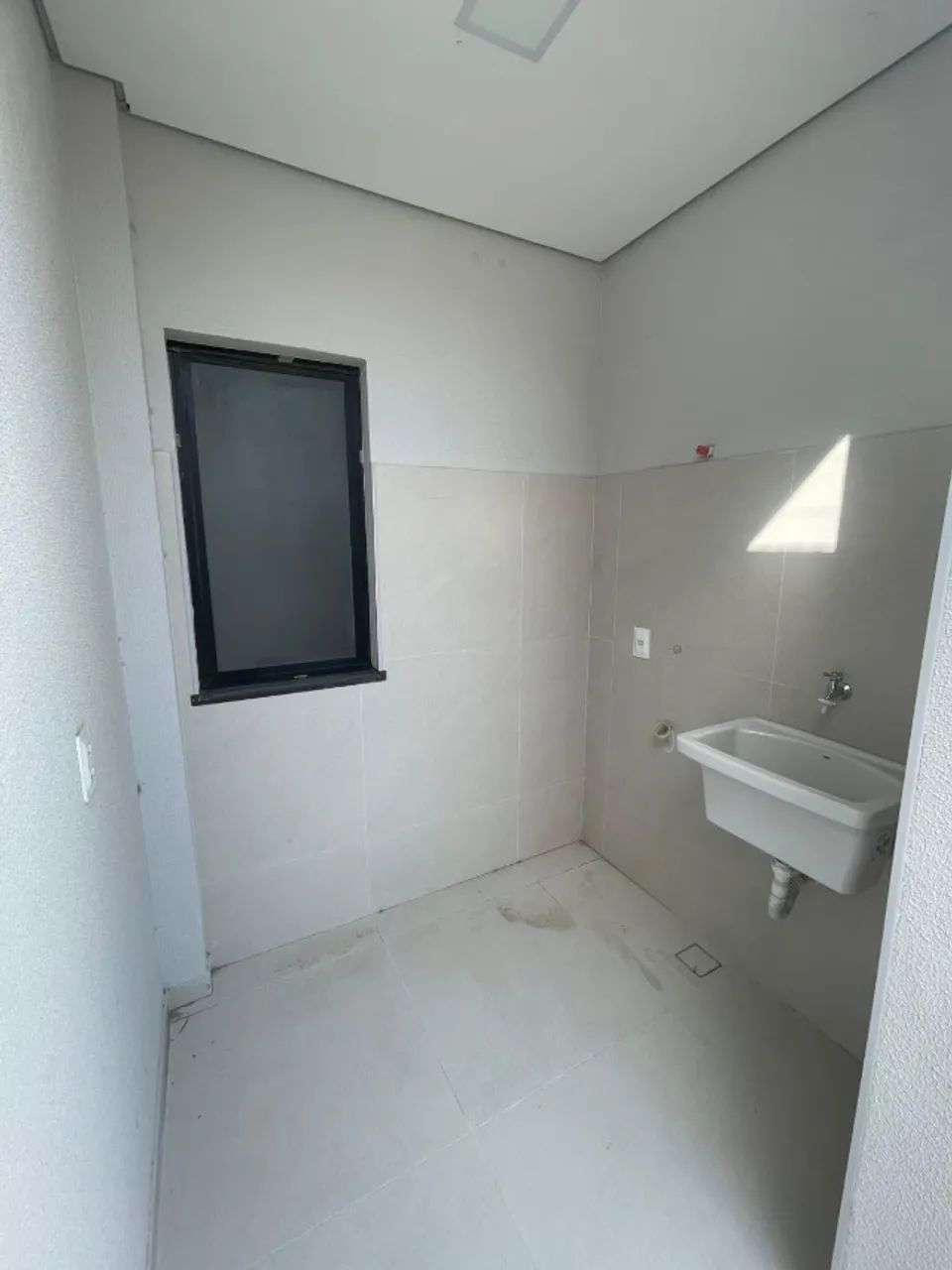 Casa duplex com quatro suítes - Precabura/Eusébio - 185,50m² - Foto 2