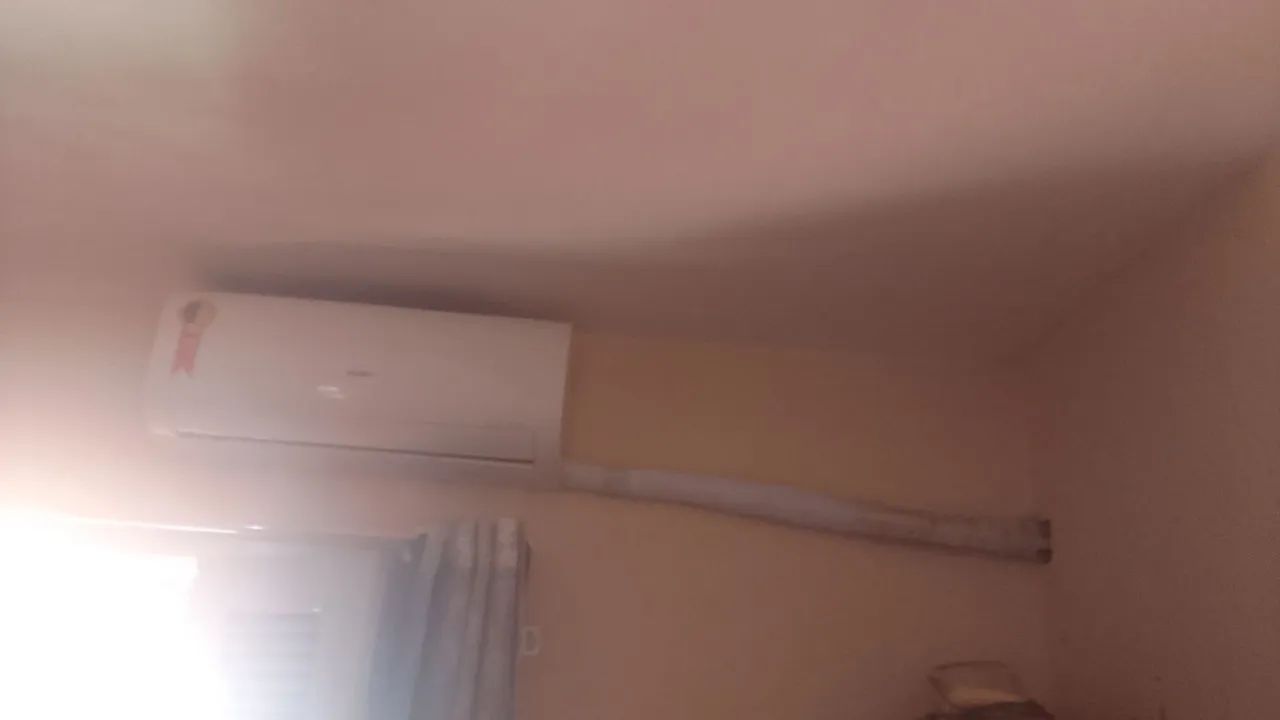 Ar condicionado comfee com defeito - Foto 3