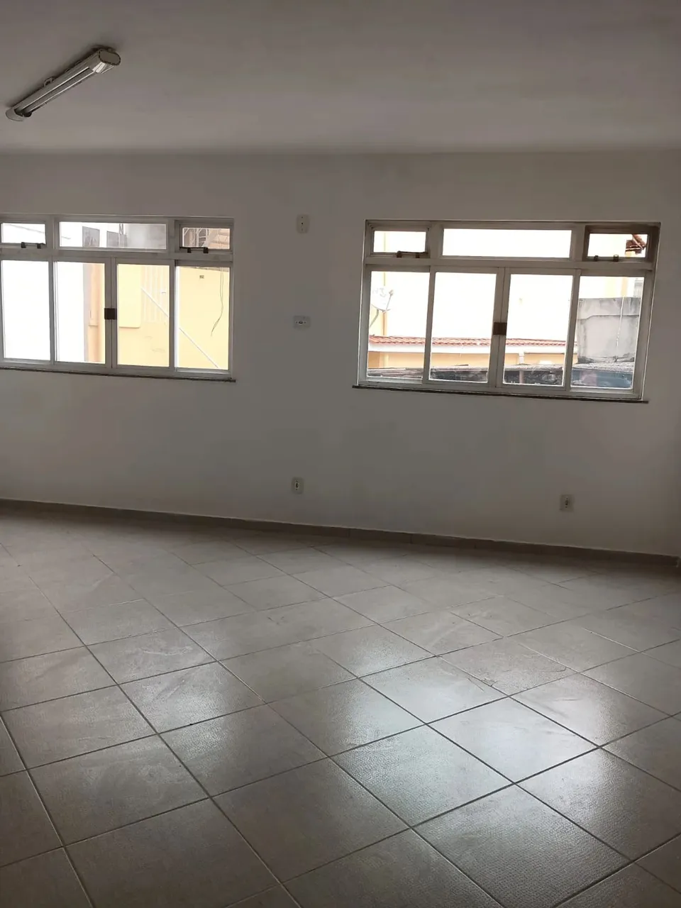 SALA PARA ALUGUEL COM 51 M2 EM VILA DA PENHA - RIO DE JANEIRO - RJ