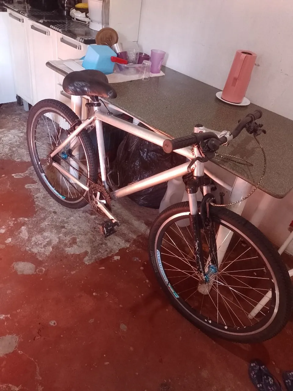 Bicicleta de alumínio
