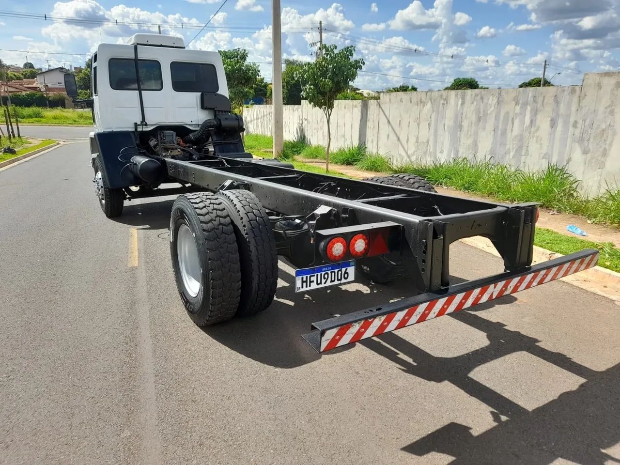 Ford Cargo 1317 4x2 toco  - Foto 7