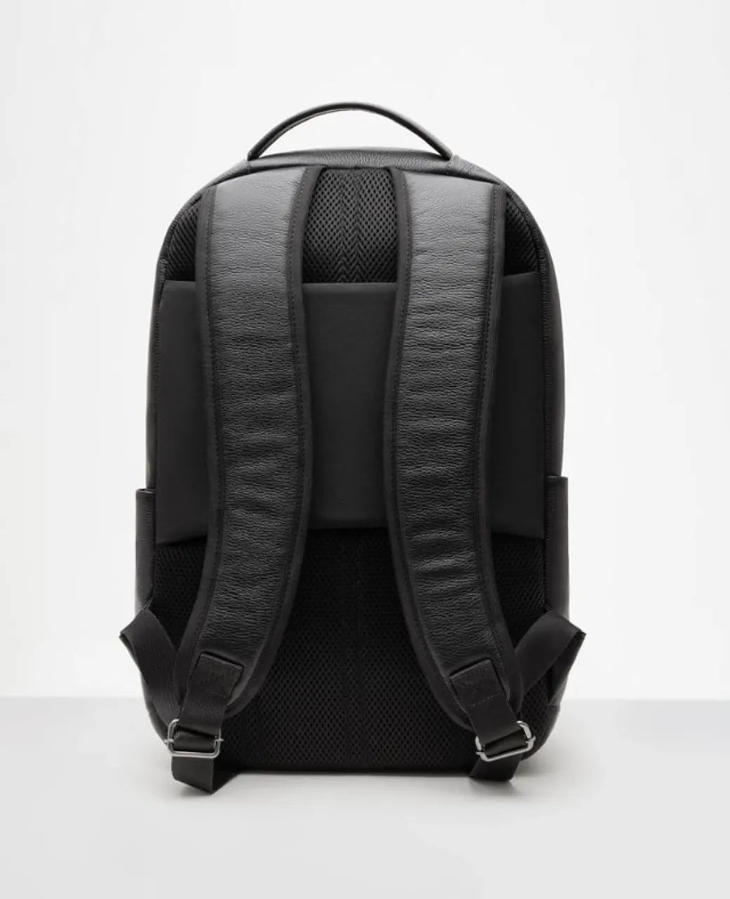 Mochila de Couro Preta Munich Reise - Foto 3