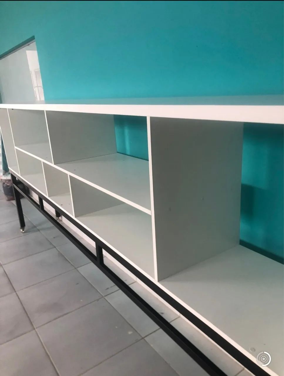 Estante/Móvel Organizador Branco com Estrutura em Metal - Foto 2