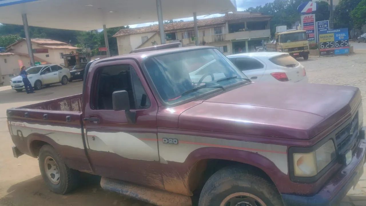 Vende-Se uma Pick-Up