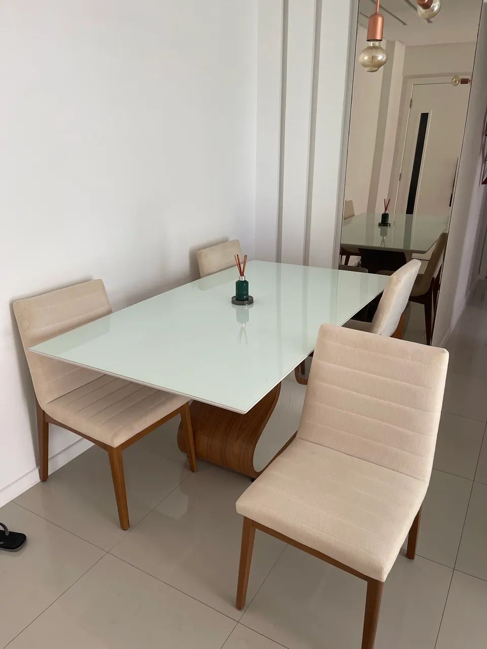 Mesa de jantar com 4 cadeiras  - Foto 2