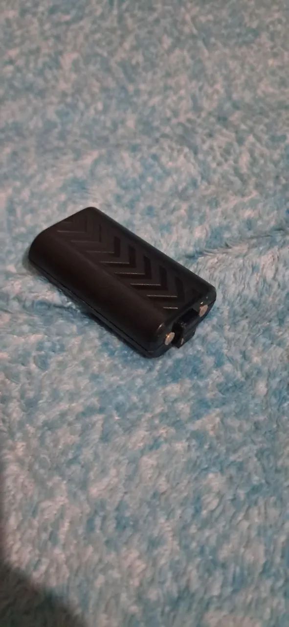 Vendo controle XBOX SERIES com bateria recarregável - Foto 3