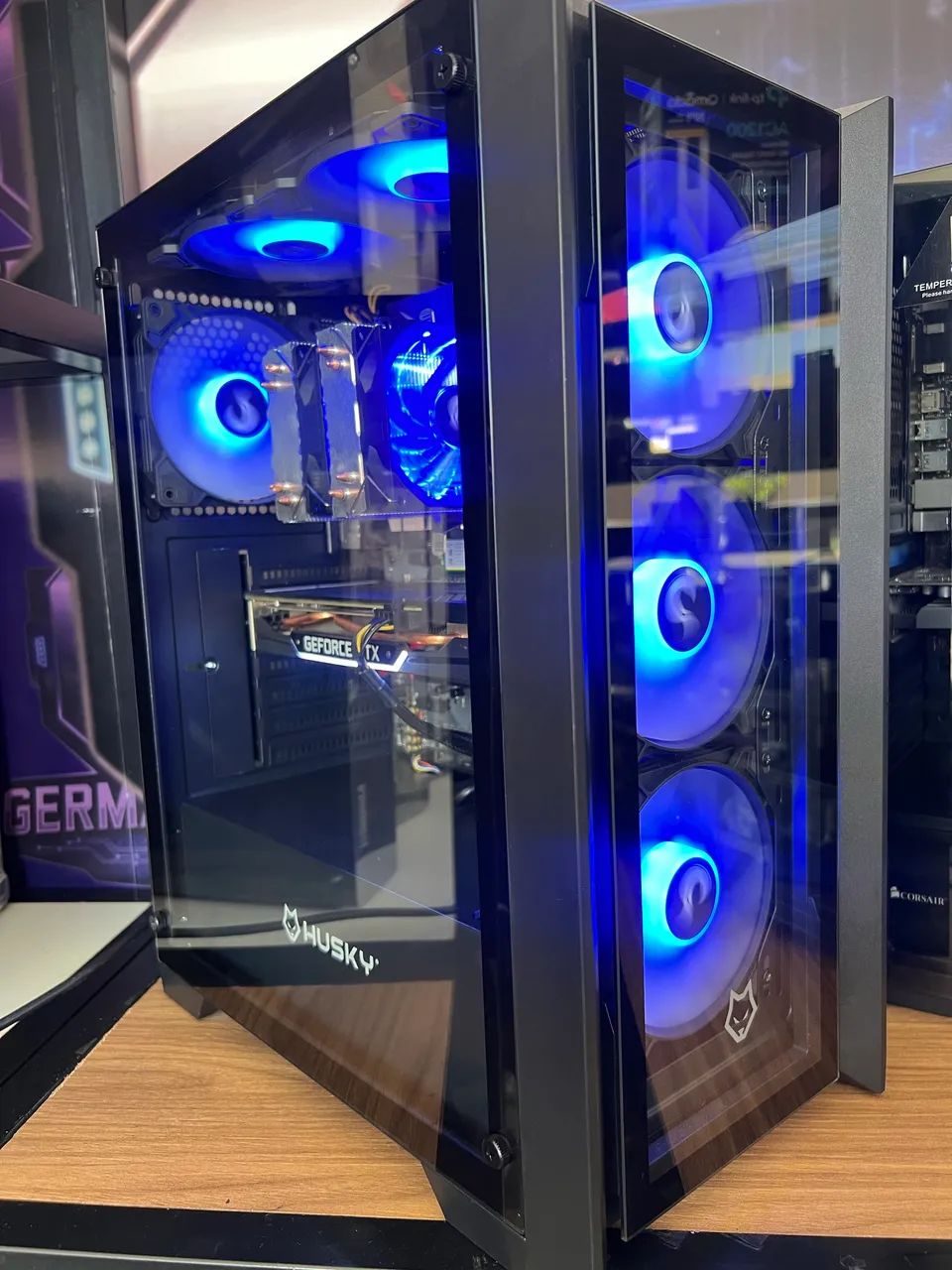 ゲーミングPC i7 7700K GTX1070 Fortnite Apex快適 ゲーミングPC i7 7700K GTX1070 Fortnite Apex快適 - メルカリ