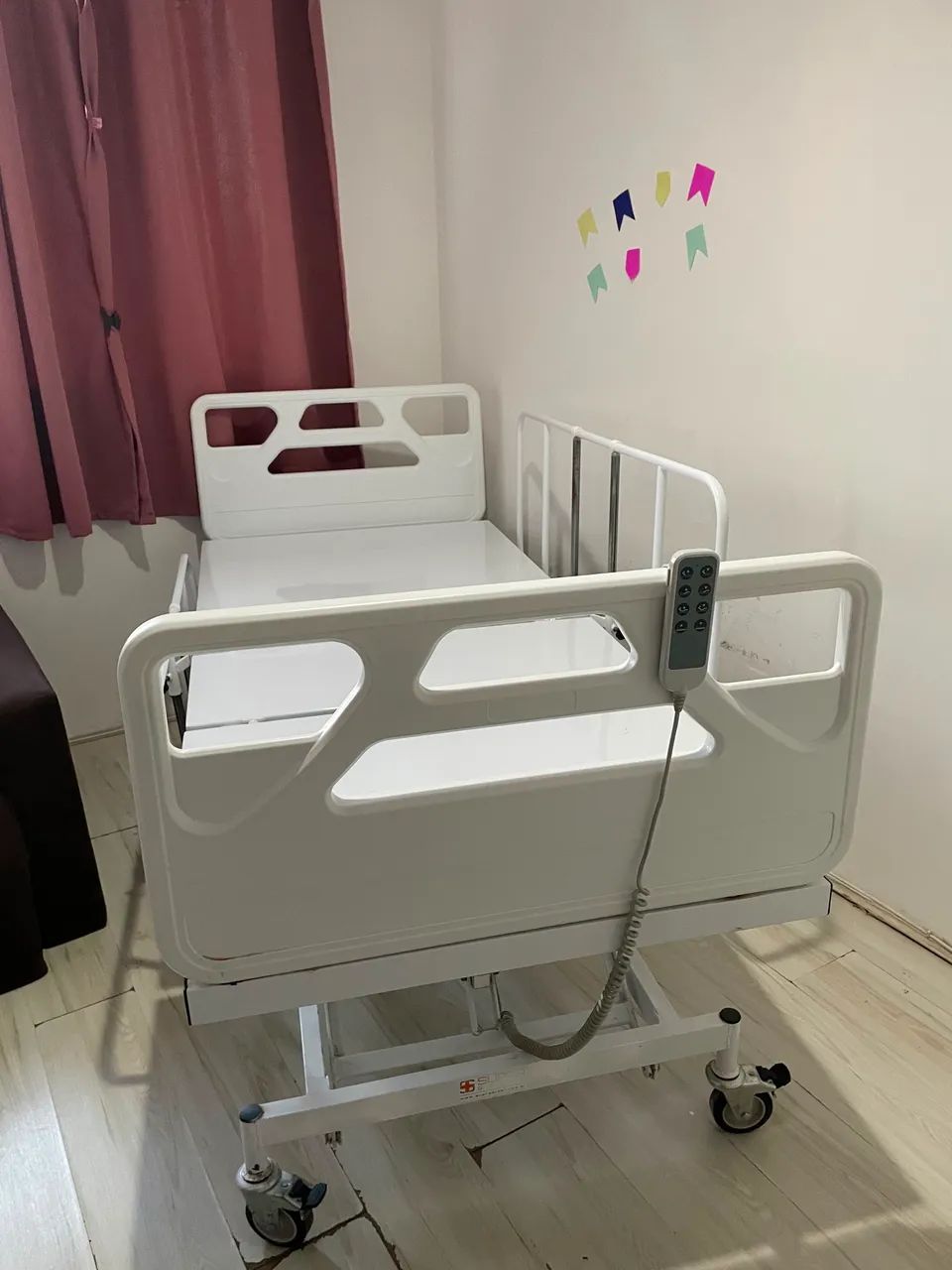 Cama hospitalar elétrica  - Foto 2