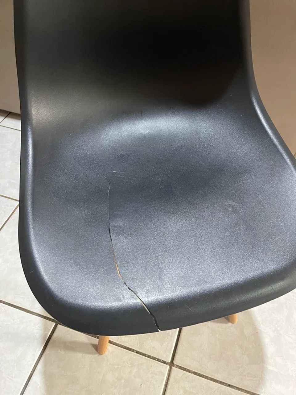 Cadeira moderna - Foto 2