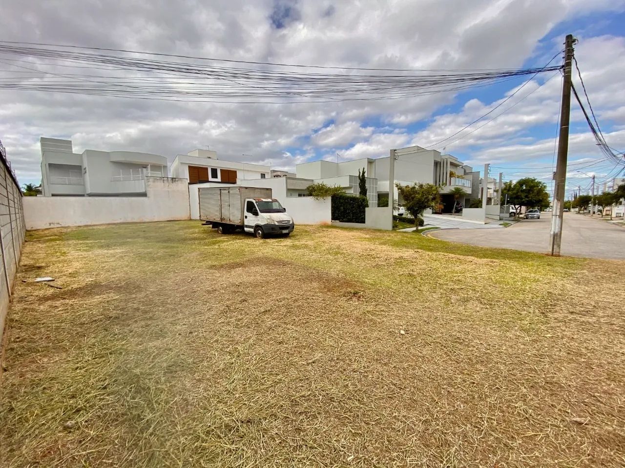 TERRENO COM 455 m² NO CONDOMÍNIO VILLA DO BOSQUE - SOROCABA - Foto 3