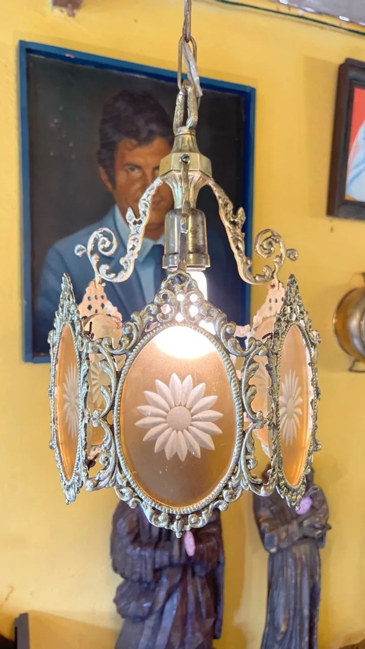 Lindo lustre em bronze e cristal - Foto 5