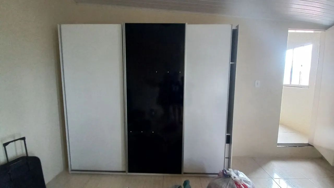Guarda roupa a venda 