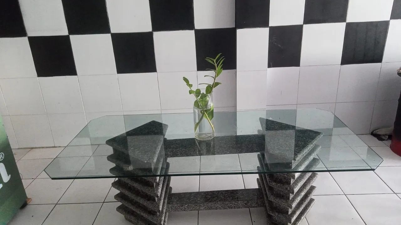 Vende-se mesa  e aparador em granito em perfeito estado  - Foto 3