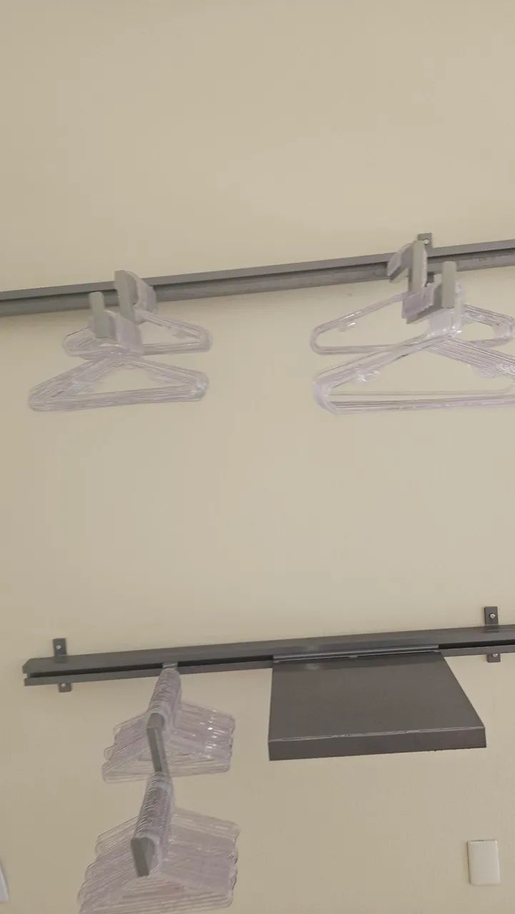 Sistema Expositor Modular Completo  para Loja em Aço - Trilhos, Ganchos e Prateleiras - Foto 4