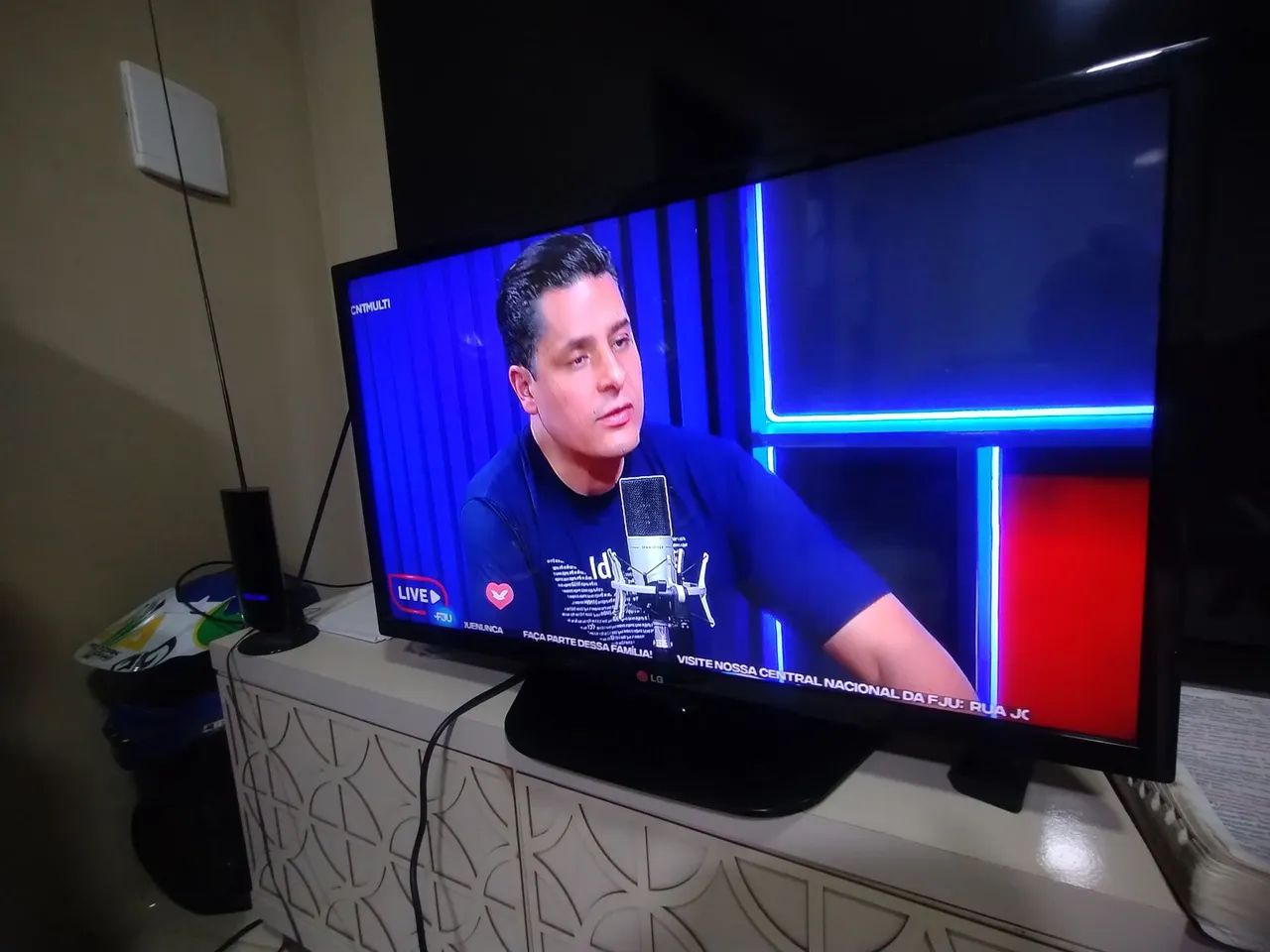 TV LG SMART 32 POLEGADAS PERFEITA  - Foto 3