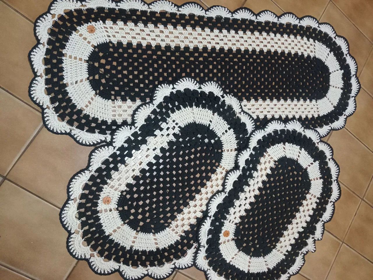 Trabalho com várias peças em crochê  - Foto 3