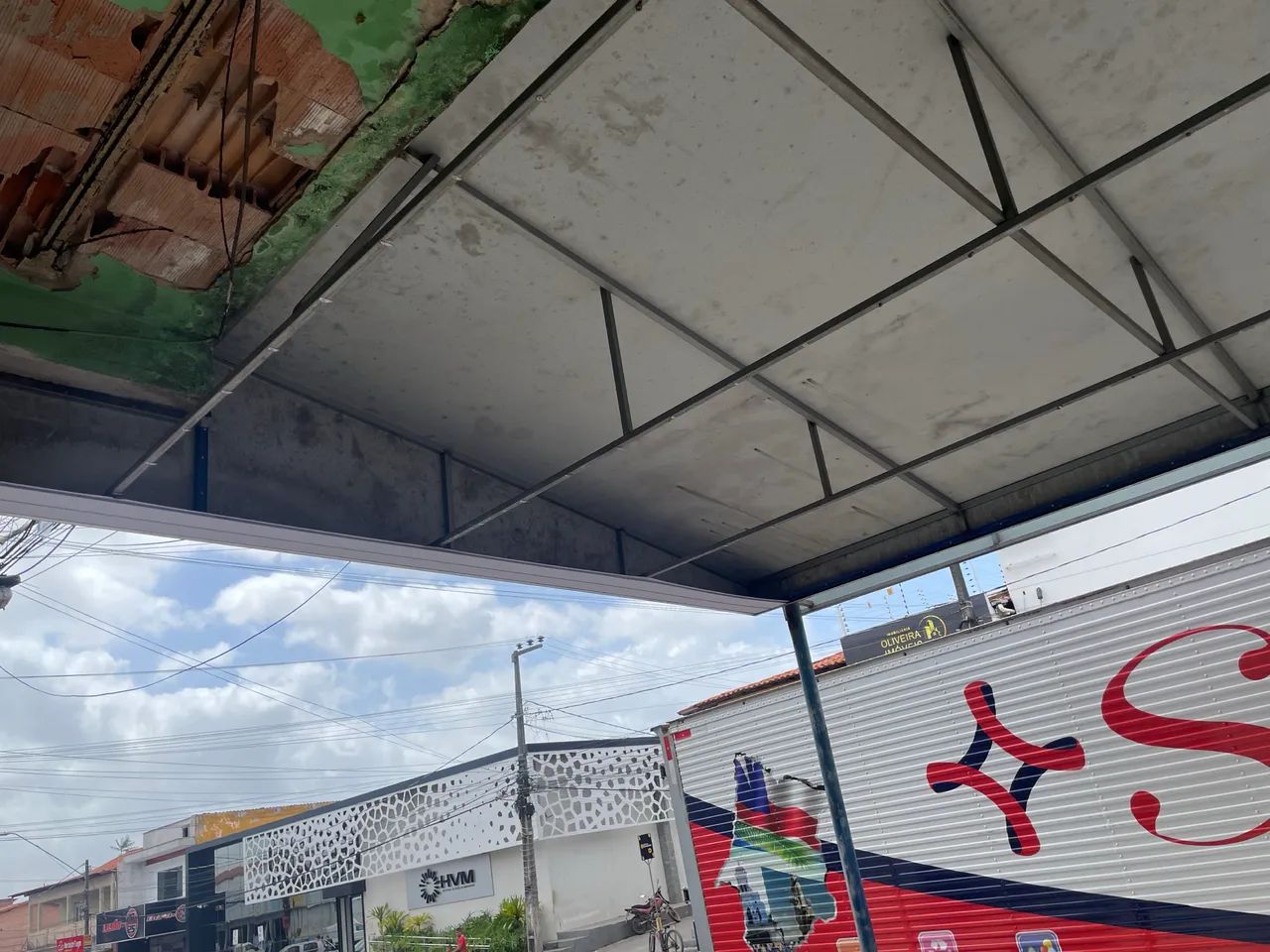 Vendo Toldo de uma loja 