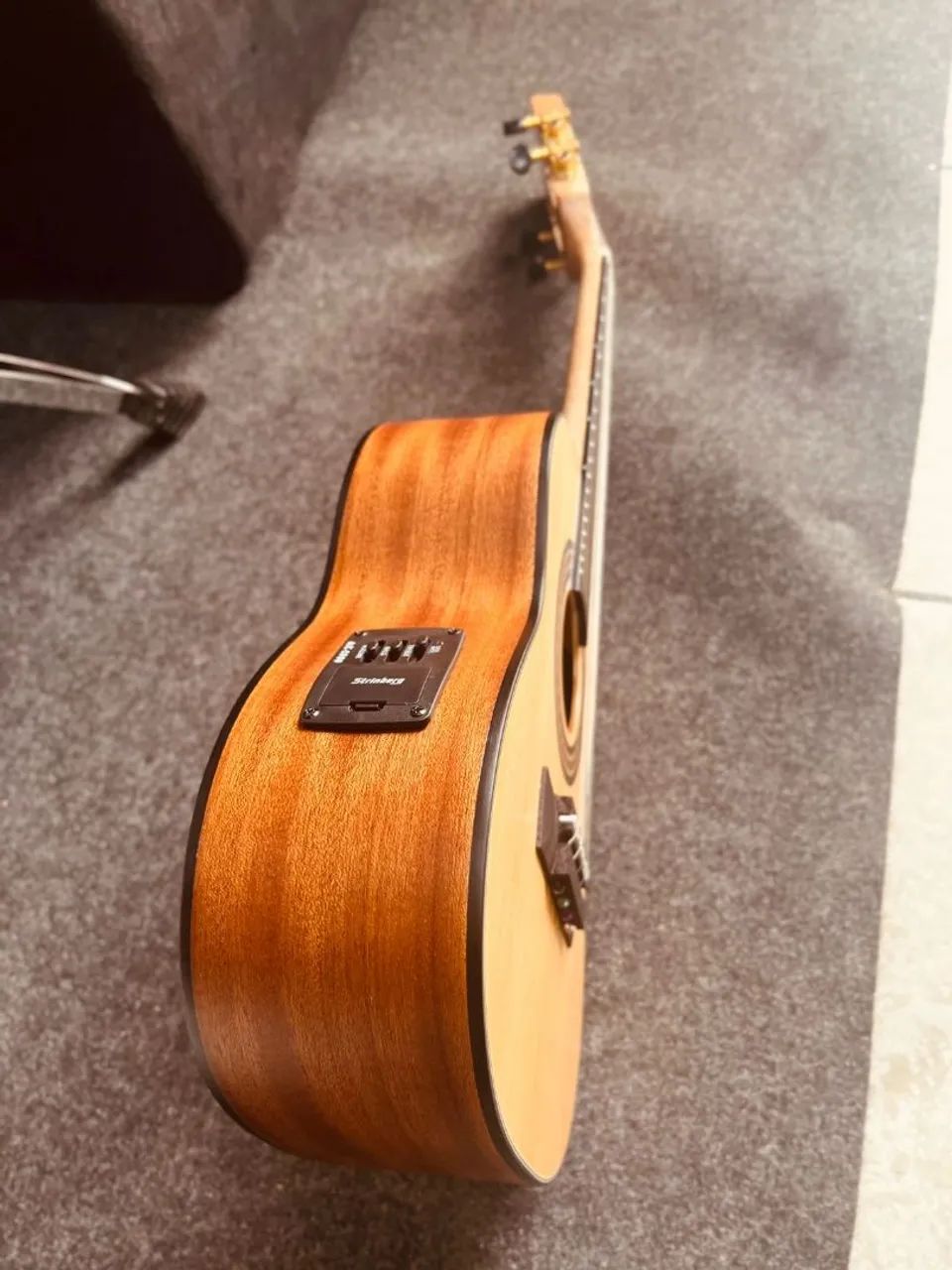 Cavaquinho elétrico  - Foto 3