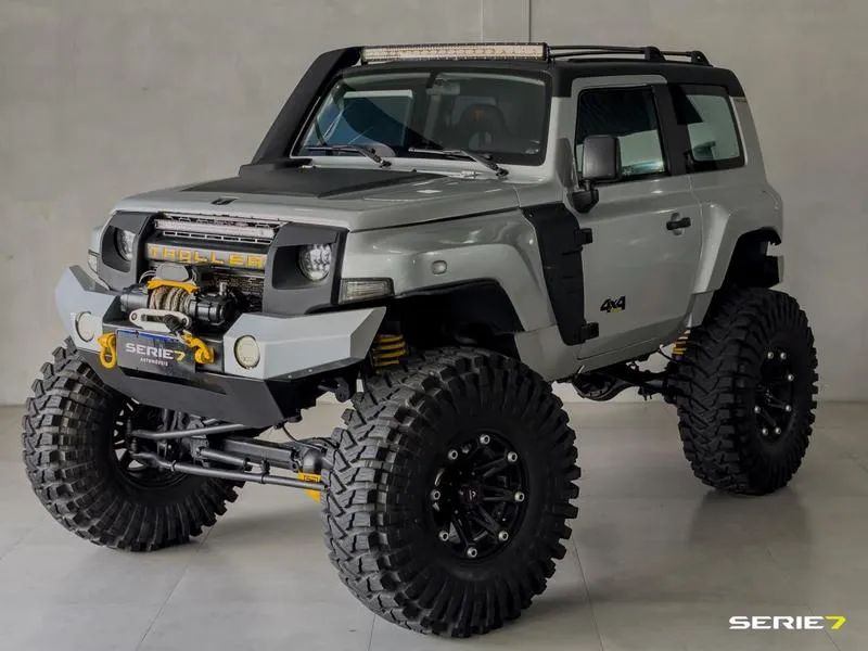 Troller T-4 2015