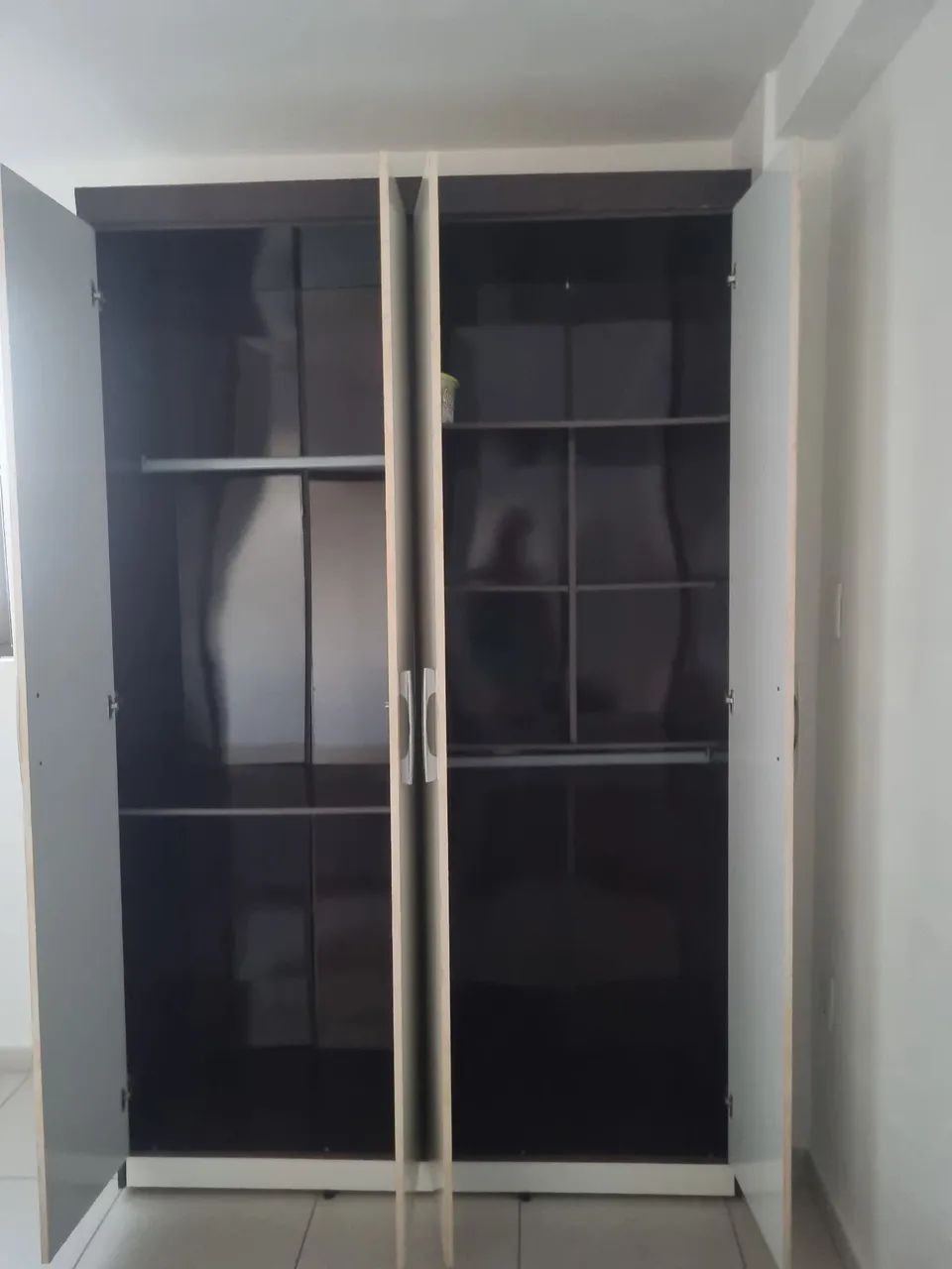 Vendo guarda-roupa  - Foto 2