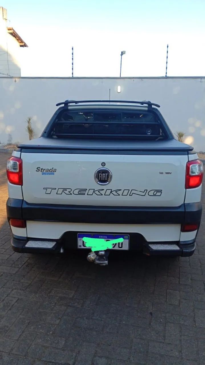 Fiat Strada Trekking 1.6 16V Flex CD 2015 - Foto 4