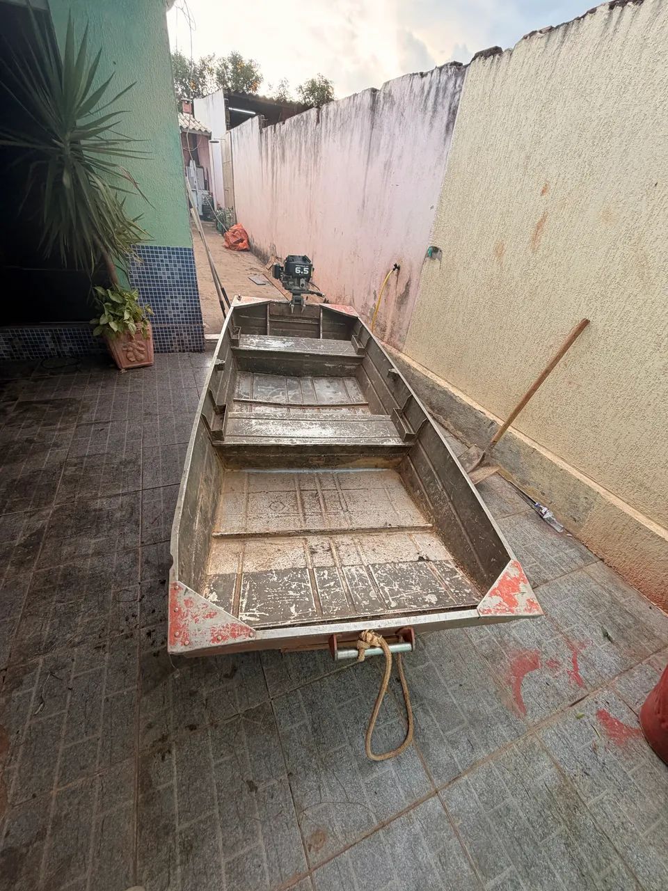 CANOA DE ALUMÍNIO DE 3 METROS COM MOTOR PANTANEIRO 6.5 HP   - Foto 4