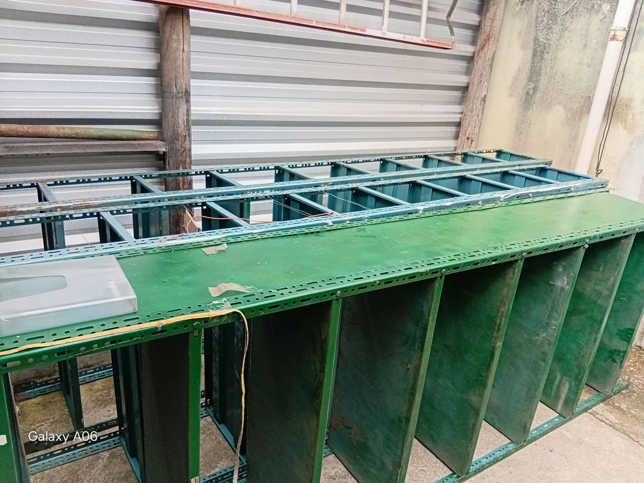 3 prateleiras usadas  - Foto 2