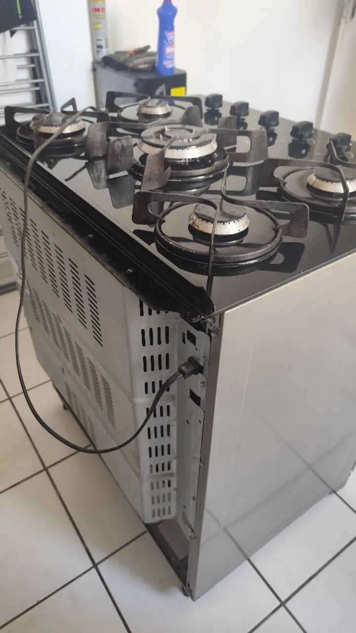 Fogão 5 bocas Eletrolux tampo de vidro  - Foto 4