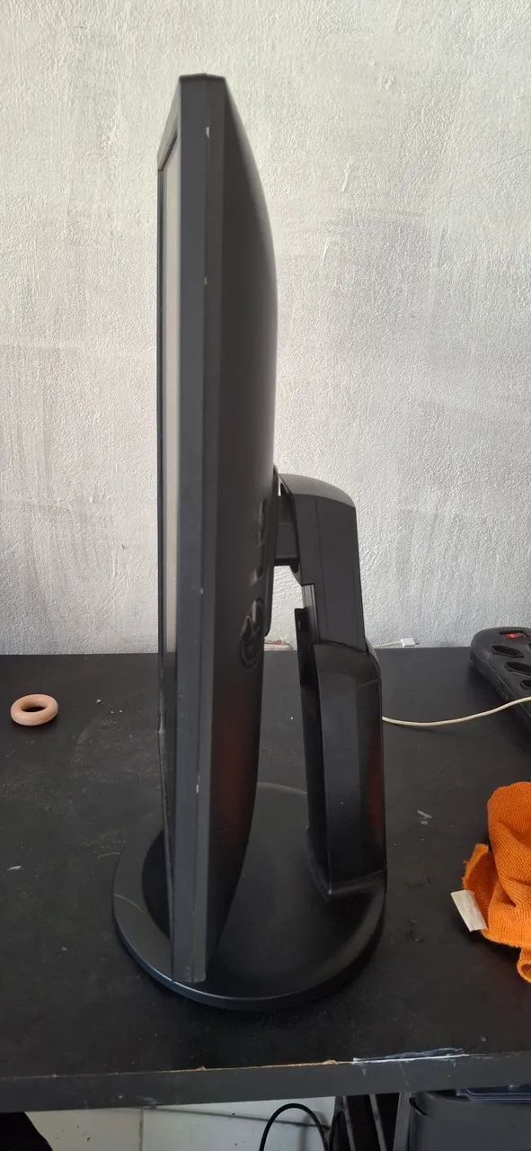 MONITOR LG 22" - Foto 2