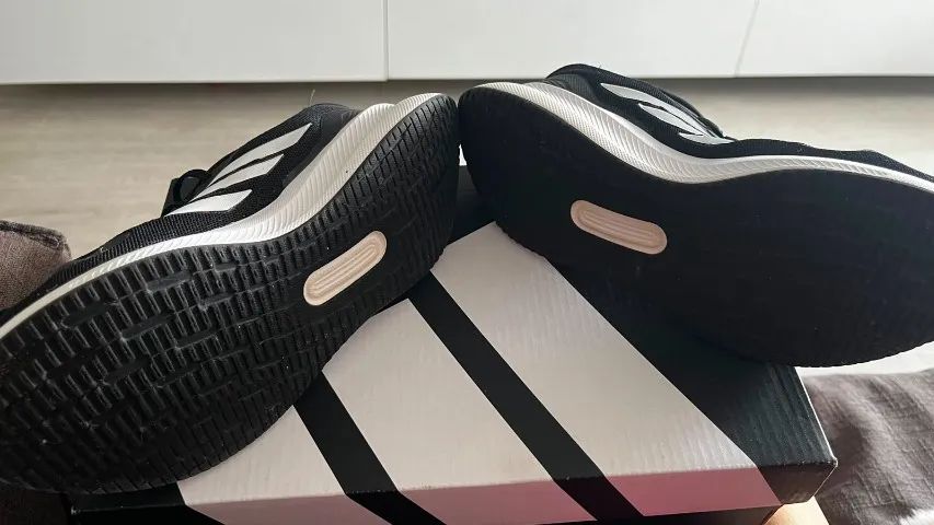 Tênis Addidas infantil