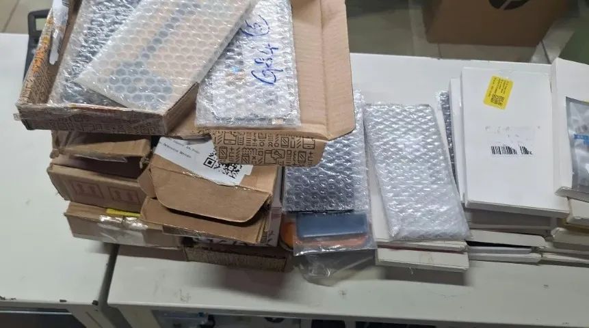 Lote de telas de celulares - Foto 5