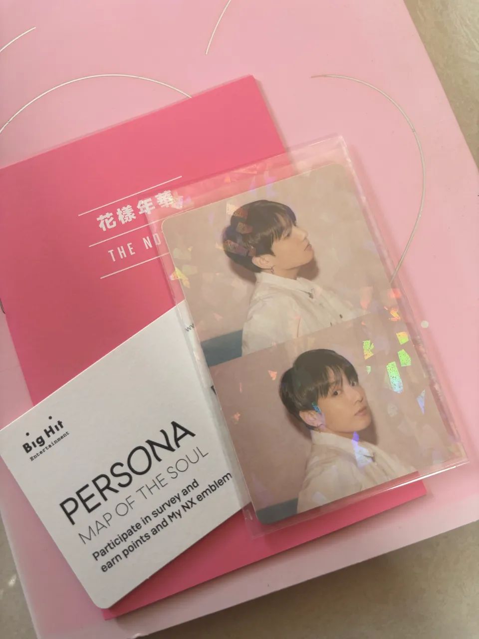 BTS Persona ver 1 com photocard do Jungkook